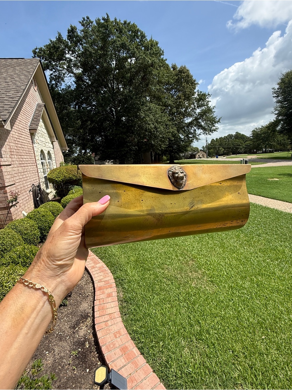 Vintage Brass Envelope Mailbox w/ Lion Head Detail - Picture 16 of 16